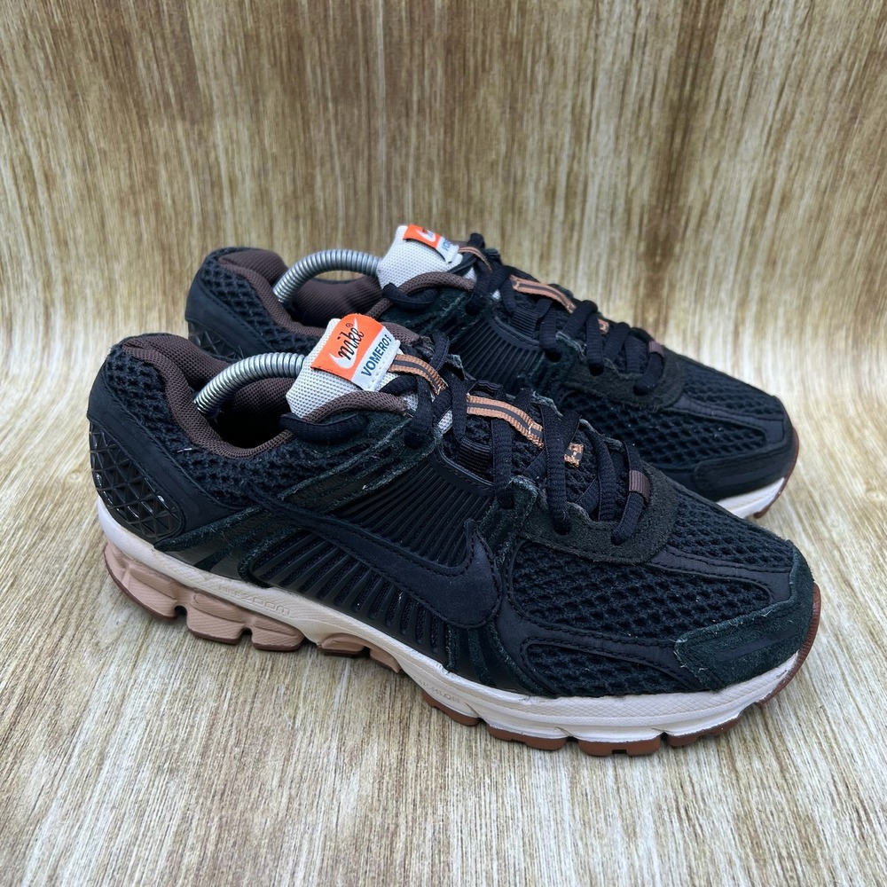 Nike Zoom Vomero 5 Women's Size 8 Black Sesame Sneakers Shoes FD0533-010